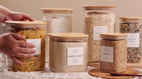 Glass Pantry Storage Containers with 132 Kitchen Pantry Labels, 138/50 oz Large Square Flour and Sugar Containers with Airtight Lids, Gallon Glass Jars with Bamboo Lids for Rice, Pasta, Cookies, grain
