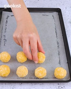 16K views · 237 reactions | These coconut cookies will be ready in 30 minutes!  | Cookist Wow | Facebook