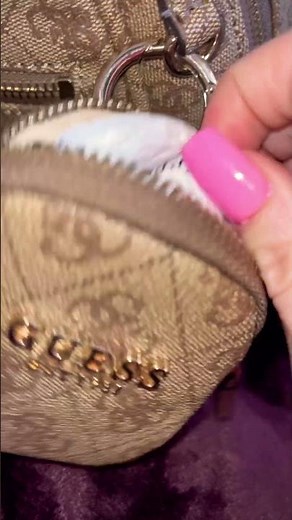 Unbox with me new GUESS backpack 😊🎒✨ #unboxing #guess #fashion #brand #backpack #design