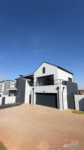 11K views · 346 reactions | Modern Home In Centurion East For Sale ⬇️...