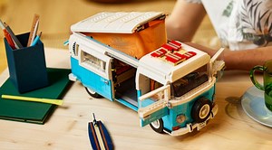 Which LEGO set does 10279 Volkswagen T2 Camper Van refer to?