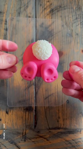 How adorable is this easy beginner fondant bunny cupcake topper?? So simple and so cute! #baking #bakingtiktok #bakingtok #easybaking #fondantart #fondant #fondanttutorial #fondantmaking #fondantcake #cakedecorating #fondantdesign #fondantdiy #bunnycupcakes #eastercupcakes #easycakedecorating