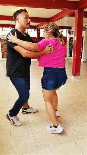Bailando Con Alumna DENISSE (Cumbia) Libre | Evolution Dancer 300 EVD