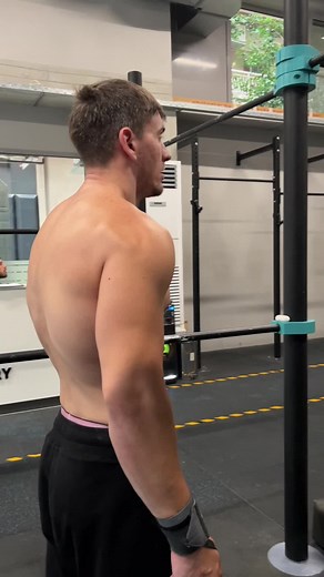 Hilarious Gym Commando Reactions and Workouts Compilation