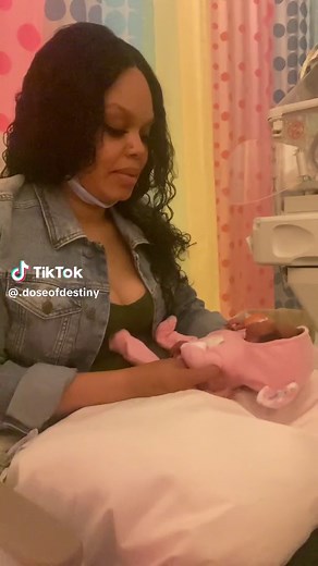 I guess I can post the full video now. Its crazy I never thought so many prople would see this video 😫#preemie #nicu #baby #babyfever #babytok #babygirl #mom