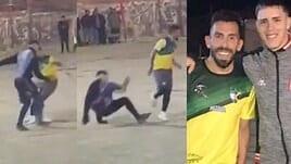 Tevez show a Fuerte Apache: prima si vendica su un avversario, poi sorrisi e foto