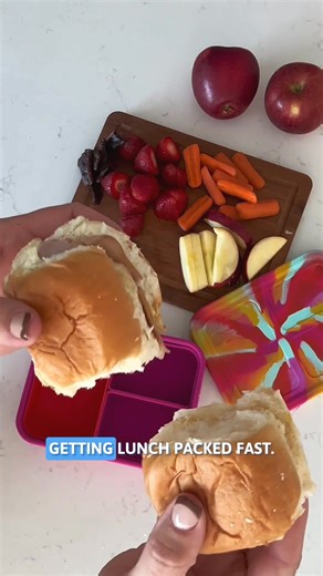 Getting back in the swing of things? We’ve got you. 索 These back-to-school lunch hacks make packing easier, faster, and a whole lot less stressful. Because mornings are busy enough already. | LunchBots | Facebook