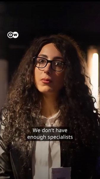 188K views · 5K reactions | Diyana, a Yazidi from northern Iraq, became a midwife to help women give birth in adverse circumstances. #dwstories | DW Stories | Facebook