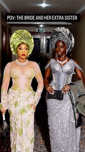 When the bride has an extra sister. Who do you think the bride is? 🤍🤩 Custom Outfits @mirah.ng Makeup @aishakasumu_beauty @flawlessfacesby_tima Hairstyling @lamishair Photos @weezy_scott Video @reelsbygeorge_ Accessories @rishaa_haven Gele @abydouz_gele Sego @jmk_fabrics #AsoEbiBella | Aso Ebi Bella