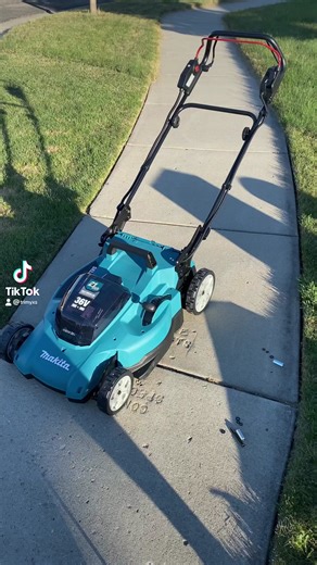 5.3K views · 60 reactions | A little trimmin’ and a little edgin’! #trimyxs #trim #edge #mowing #allsummerlong #fyp #fypシ #linkinbio #tipsandtricks #makita | Trimyxs - Trimmer & Edger Mower Attachment | Facebook