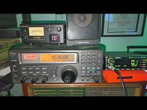 Radio Nacional Espana 9690 kHz Shortwave Icom IC R8500 on MLA 30 loop antenna