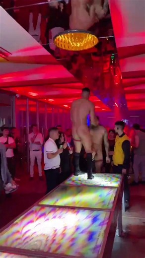 RT @MaleStripperXXX: [Full Length Video @ 10 min] Muscle stripper star Tian Castillo @Sebas2528casti flashing his hard cock and getting suc…