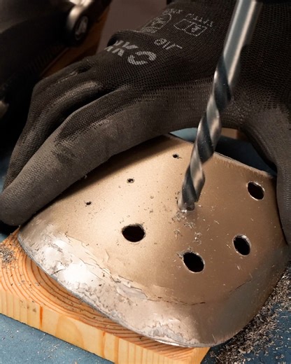 5.1M views · 1.9K reactions | Crazy Experiments with Crocs | Science, Tech and Universe | Facebook