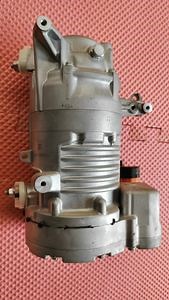 [Hot Item] OEM 1582668-00-F 1582668-00-H Electric Compressor for Tesla Model Y Year 2019