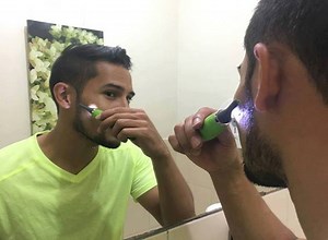 Micro Touch max All-in-One Trimmer নাক, কান, ভ্রু, ঘাড় ও অন্যান্য স্থানের অতিরিক্ত/ অবাঞ্চিত লোম ট্রিম করার জন্য জার্মান প্রযুক্তিতে তৈরি ট্রিমিং মেশিন | Six Degrees