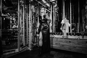 Dans la vie de Cathy, dominatrice professionnelle de 57 ans
