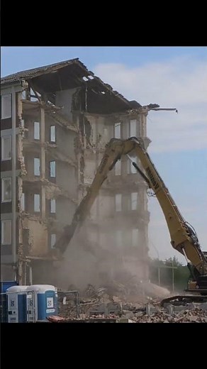 Spectacular Crane Demolition of a Building: Detailed Close-Up #demolition #construction