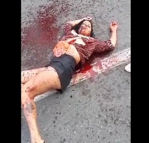 Gore video - Woman being gutted on the street - XGore - Extreme Gore Videos