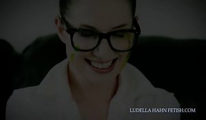 a belly full of aliens — PornOne ex vPorn