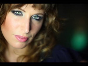 Makeup Tutorial trucco Jessica Alba smokey verde