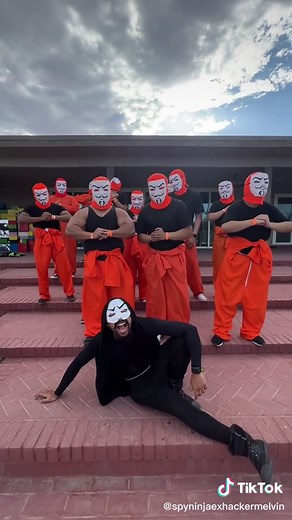 Life is easy, when you’re PZ ✋🤛 | chadwildclay