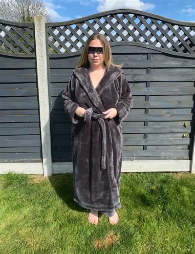 Lexi @Lexi2000xo on X #bodypositive #nude #public #publicnudity #nsfw #naked #topless #backyardnude #getnaked #tits #cuckold #exhibitionist #boobs #coupleinnature