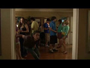 Girl knee guy in his balls