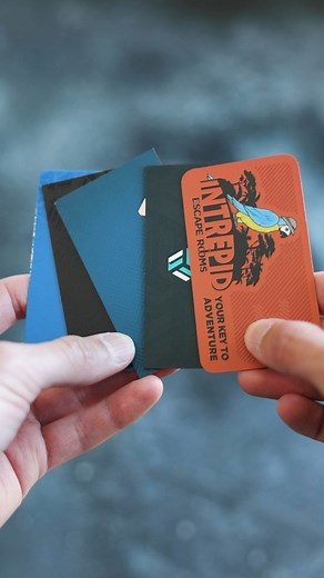 Spot UV can be used to create a cool hidden design or add an element that is hard to replicate. #Silkcards #businesscards #buessiness #smallbusiness #branding #entrepurnuers | Silkcards | Facebook