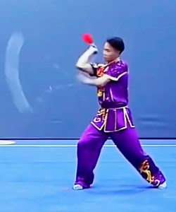 Enjoy this dazzling display by a kung fu master who is adept with the nine-section whip. Compared to other traditional Chinese weapons such as the sword and spear, the nine-section whip is much more difficult to master. #Happy2024 #YearOfLoong | China Plus South Africa