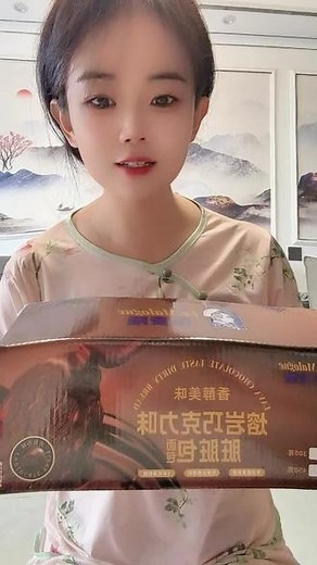 #乐麦隆脏脏包面包 #爆浆脏脏包 一口沦陷，太满足了，慢慢的巧克力夹心#大人孩子都爱吃