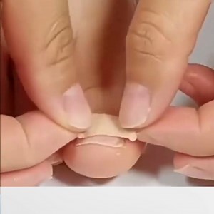 Painless and gentle correction of toenails. Perfectly fits the toenail surface, easy to replace. how to use: 1. Tear off the inlaid nail sticker from the protection board, and try not to touch the pasted part, so as not to weaken the adhesion and cause the adhesion to be unstable. 2. Please press the nail sticker on the central part of the nail. If the nail sticker is larger than the width of the nail, use scissors to cut the nail sticker to a suitable size before use. 3. Please use your fingers
