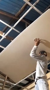 19K views · 158 reactions | PASANG PLAFON GYPSUM MODEL DROP CEILING #plafon #plafongypsum #plafonminimalis #plafonpvc #plafonmurah #rangkaplafon #diy #tukangbangunankreatif #tutorial #plafonmodeldropceiling #rangkaplafonhollow #lesplafon #fyp #viral #trending #rumahminimalis #renovasirumah #makeover | Wanda tukang channel | Facebook