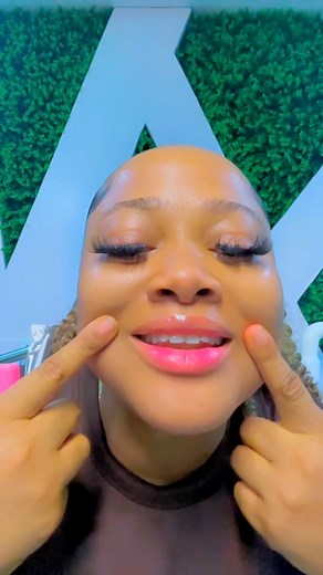 74 reactions · 17 comments | This is the type of lips you need to be kissing… if your man’s lips is not this sexy , then surprise him by getting our pink lips kit…. If your woman lips is not this fine pls no kiss her go to the mirror now and check if your lip is kissable  10k only #fynシ゚viralシ #viralreels #trendingreels #fypシ゚ #skincareproducts #pinklips | Stella Jumbo | Facebook
