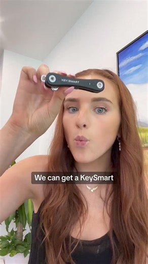 KeySmart iPro seamlessly integrates with the Apple Find My app, ensuring you'll never spend more than a few seconds locating your key 😎 #keysmart #lifehack #everydaycarry #pocketdump | KeySmart