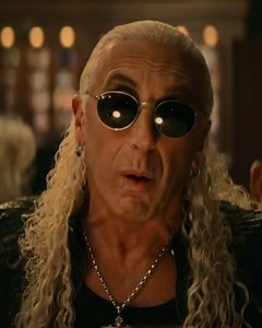 Onze nieuwe Conversation Clear Plus True Wireless hooroplossing is eindelijk gearriveerd! Hoor meer van wat je graag hoort, op het moment dat je het horen wilt. @DeeSnider @TwistedSister Klik op de link voor meer info https://bit.ly/3XK5Fvx | Sennheiser | Facebook