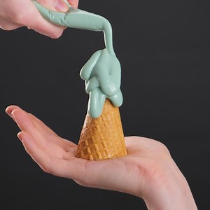 42K views · 134 reactions | Constructing a unique Gingerbread house and other Christmas decor ideas! | 5-Minute Crafts Men | Facebook