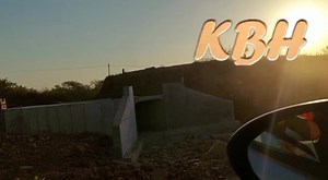 Here is the Maphiveni bridge which the Eswatini Government promised it would be finished by April. The bridge had collapsed due to heavy rains in February and Prime Minister Cleopas Dlamini promised it would be reconstructed within 2 months, now its been 4 months with the construction site showing little progress. #EswatiniGovernment | KBH TV