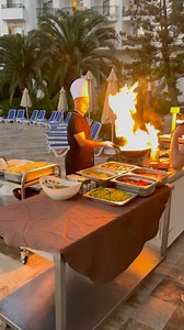 Abendgrill im Serenis Hotel in Kumköy. #antalyasidelivestream #catsandgold #ahmetselimsimsek #antalyasideinformationen | Antalya Side Livestream