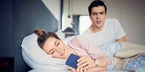 7 Subtle Signs She’s Cheating (Plus What to Do About It)