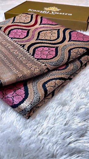 37K views · 228 reactions | To order visit a website www.kaashivastra.com Search code MK206 Saree fabrics. Beautiful premium black tilfi Banarasi Mashru katan silk saree All over body beautiful tilfi minakari work Minakari havy jaqaurd pallu And plain blouse | Kaashi vastra | Facebook