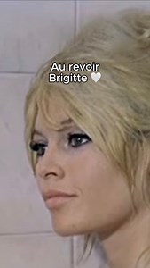 Au revoir Brigitte 🤍 Attrice, chanteuse, attivista per i diritti degli animali e diva: Brigitte Bardot ha incarnato la libertà e la seduzione raffinata della Francia degli anni Sessanta e del suo cinema. Musa e compagna di figure come Roger Vadim e Serge Gainsbourg, Bardot ha costruito un ponte unico tra l'élite intellettuale e la cultura popolare, cambiando per sempre la storia del cinema e del costume con il suo stile, le sue canzoni e i suoi ruoli indimenticabili. Uno di questi è Il disprezz