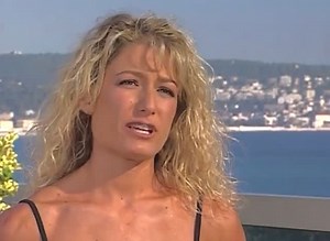 Iron Women History ⭐️ on Instagram: "Mary Yockey @ the 1998 Ms Fitness Olympia ▫️ #oldschoolbodybuilding#goldenerabodybuilding#classicbodybuilding#90smuscle#90sbodybuilding#gym#bodybuilding#pumpingiron#pumpingiron2#womenwholift#womensbodybuilding#femalebodybuilding#themothersofiron#thegrandmothersofiron#retro#retromuscle#weightlifting#womensweightlifting#babeswithbiceps#biceps#quads#delts#veins#maryyockey"