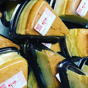 76K views · 1.3K reactions | Bánh bông lan phô mai Nhật bản 20k/pc Japanese cheese cake 日式芝士蛋糕 #cheesecake #japansecheesecake #bonglanphomai | Vua Tào Phớ | Facebook