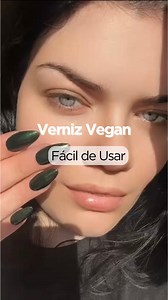 Verniz de Unhas Vegan  O Verniz Vegan reage à luz natural e é composto por ingredientes de origem natural. ✅ Não é preciso lâmpada ✅ 30 cores + Base + Top Coat ✅ Fórmula 25-FREE Os profissionais da Didier Lab sempre tiveram como princípio que o verniz nunca deve fazer mal e sempre ser saudável à unha. Portanto, tenha certeza que está a salvo  ️www.didierlab.pt . . . . #didierlab #verniz #vernizvegan #manicure #manicureportugal | Didier Lab | Facebook