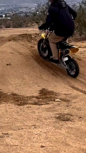 1.4K views | That one footer 奈 [ IG: 909pitbikes] | Razor Worldwide | Facebook