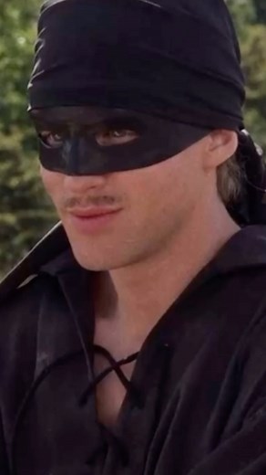 RetroTVRewind on Instagram: "The Princess Bride (1987) Buttercup, a princess, is madly in love with a farm boy, Westley. Unfortunately, things take a turn in their lives when Westley goes out in search of employment and gets attacked by a pirate. #ThePrincessBride #Westley #Vizzini #CaryElwes #WallaceShawn #1980s #80s #Retro #Classic #Cinema"