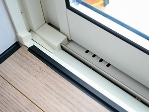 こんなに楽になる！　窓の掃除はアレを使って５分で終了