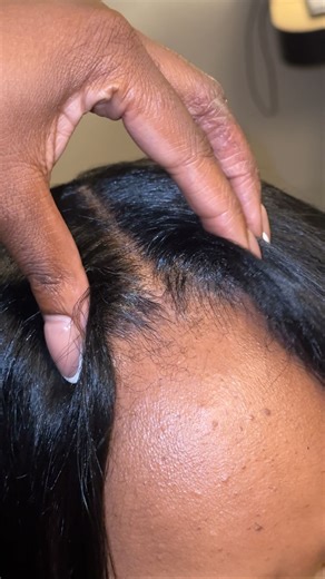 WIG MAKER | CREATIVE HAIR ARTIST 🌴✨🇯🇲 on Instagram: "Seamless Closure Install Masterclass teaches you everything you need to know about blending out the lace behind the hairline. In my online course, you will learn ✅ Braid down for flat foundation ✅ HD lace prep ✅ Seamless closure application ✅ Stitching technique for flat wefts and folding technique ✅ Cutting & Styling I also include a HD Lace and Vietnamese Hair Vendor 👍🏾 Comment “teach me” and I’ll DM y