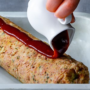 A better recipe than meat balls - minced meat roulade and omelette is fantastic! | Cookrate | Facebook