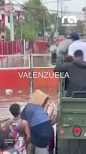 TYPHOON CARINA AFTERMATH Buong Metro Manila at iba’t ibang parte ng Luzon ang nalubog sa baha na dulot ng Supertyphoon Carina. Ito na ang pinakamalakas na bagyong tumama sa bansa nitong mga nakalipas na taon. #TyphoonCarina #TyphoonGaemi #Carina #Gaemi #typhoon #supertyphoon #typhoonphilippines #climatechange #republicasia | republicasia | Facebook